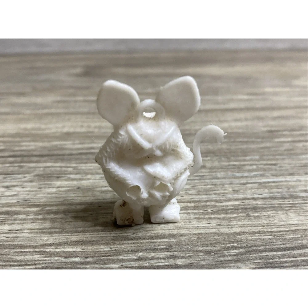 Original 5c Vintage 60s RATFINK Charm White Ed Roth Gumball Monster Toy Rare